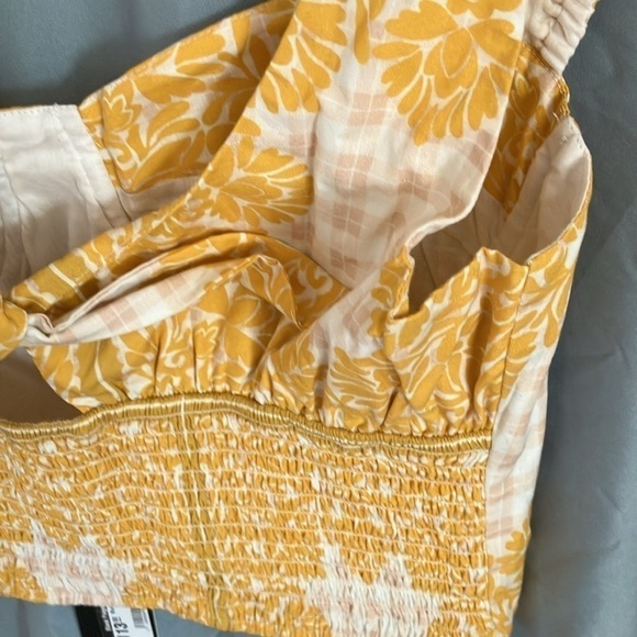 Du Paradis: Marigold cropped, side zip, thick strap top- L - Picture 9 of 16